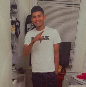 Meet your Posher, Rivera